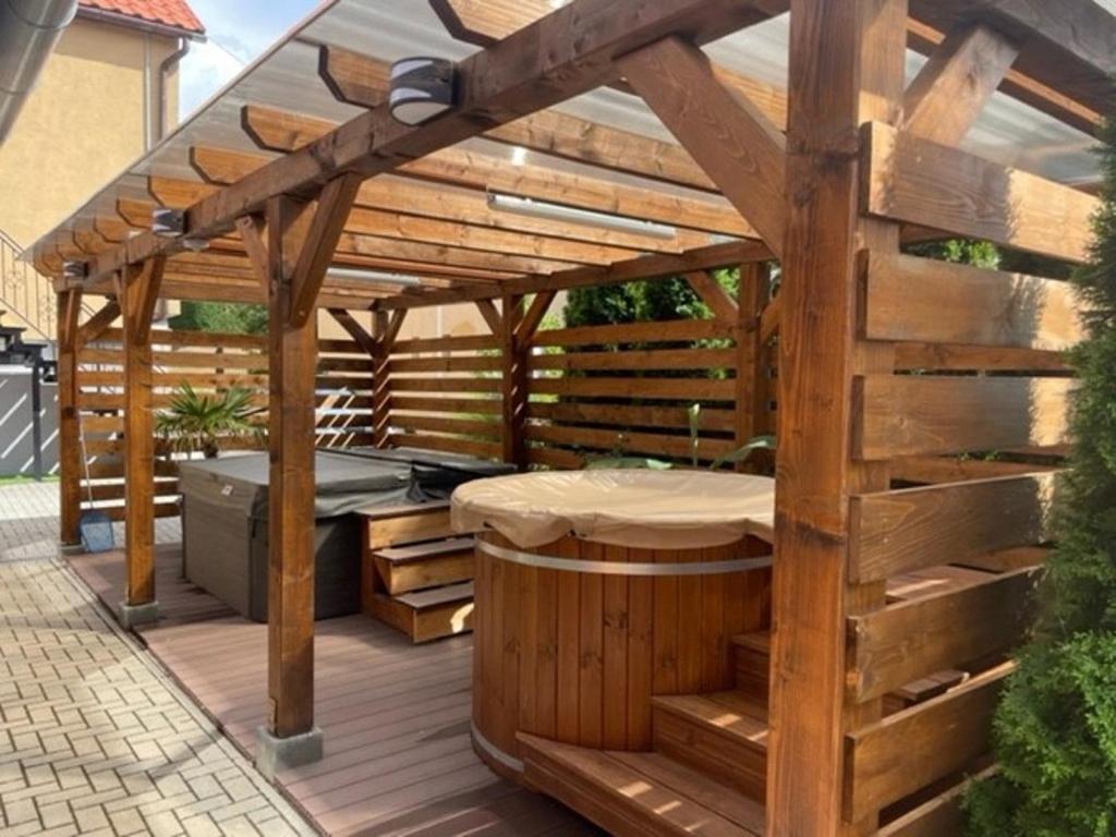 Oeskarszt Apartman Urkut Екстер'єр фото